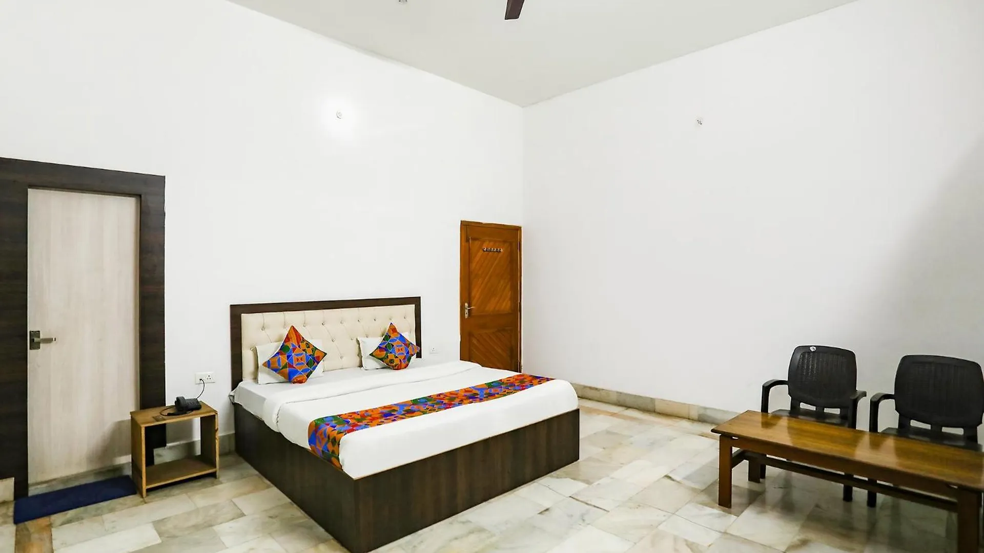 Fabexpress Prashansa Palace فاراناسي الهند